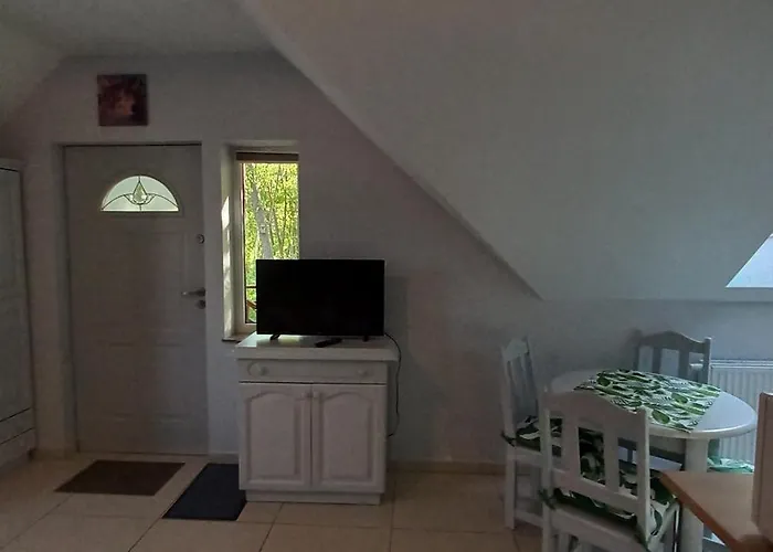 Pod Kasztanami Lägenhet Zarnowska